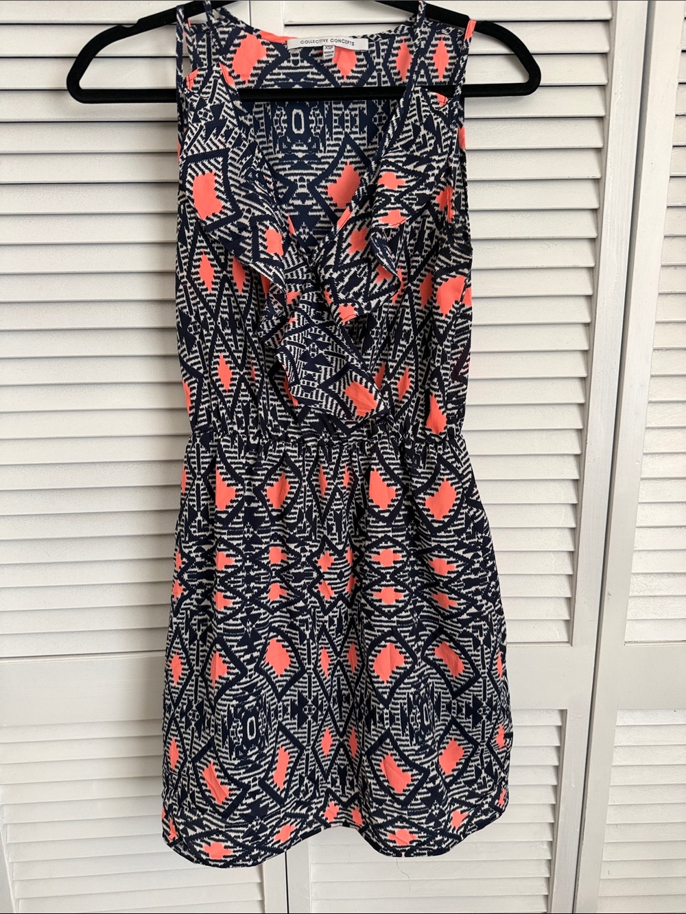 Collective Concepts Navy and Coral Geometric Sleeveless Mini Dress